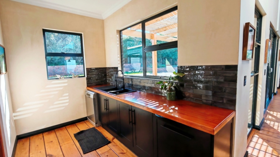 4 Bedroom Property for Sale in Hansmoeskraal A H Western Cape